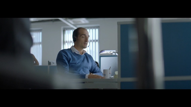 Video Reference N9: Photograph, Sitting, Job, Adaptation, Screenshot, Photography, Conversation, Smile, White-collar worker