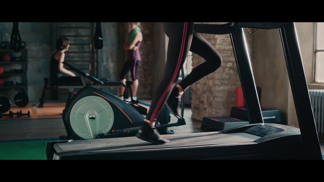 Video Reference N3: exercise machine, exercise equipment, gym, structure, physical fitness, arm, barbell, weight training, Person