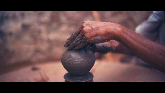 Video Reference N0: Pottery, Hand, Sculpture, Auto part, Art, Automotive wheel system, Clay, Potter wheel, Finger, Wheel, Person
