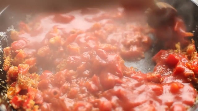 Video Reference N3: Food, Dish, Cuisine, Ingredient, Recipe, Produce, Bolognese sauce, Side dish