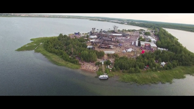 Video Reference N2: Aerial photography, Water resources, Birds-eye view, Water, Waterway, Residential area, Urban design, Suburb, Inlet, Island