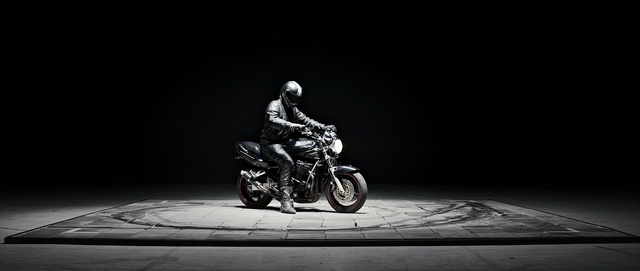 Video Reference N1: black and white, photography, darkness, monochrome photography, monochrome, automotive design, vehicle, motorcycle, still life photography, computer wallpaper