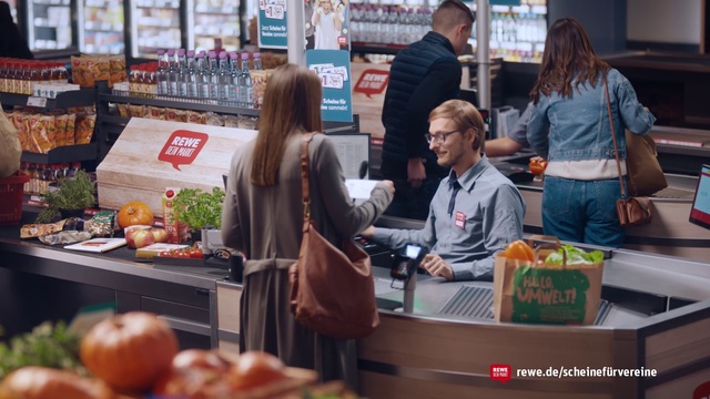 Video Reference N1: Supermarket, Grocery store, Whole food, Food, Fast food, Convenience store, Customer, Natural foods, Retail, Meal