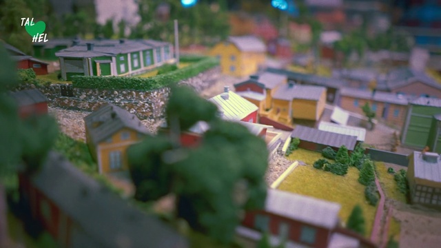 Video Reference N0: Scale model, Games, Residential area, Miniature, Urban design, Strategy video game, Suburb, Toy, City, Village