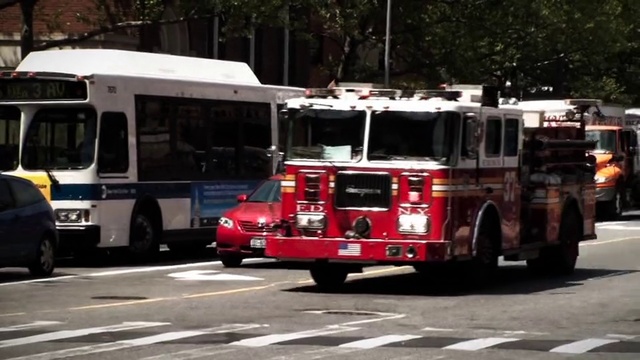Video Reference N0: Land vehicle, Vehicle, Fire apparatus, Fire department, Emergency service, Emergency vehicle, Transport, Mode of transport, Car, Truck
