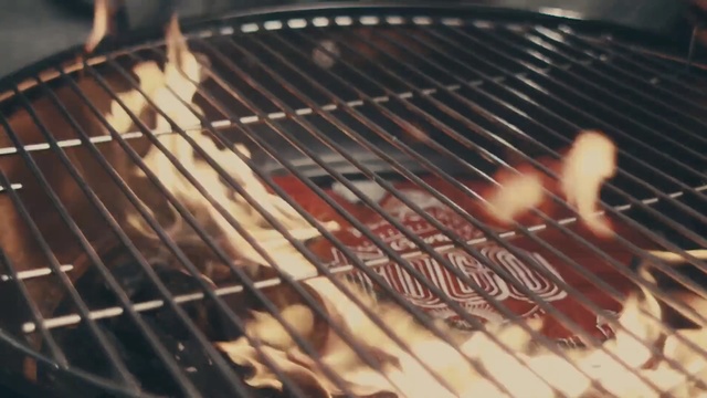 Video Reference N1: Grilling, Barbecue, Barbecue grill, Cooking, Outdoor grill, Roasting, Food, Dish, Cuisine, Satay