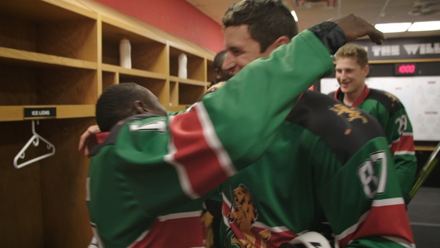 Video Reference N4: Team, Player, Sportswear, Jersey, Team sport, Room, Championship, Sports, Person