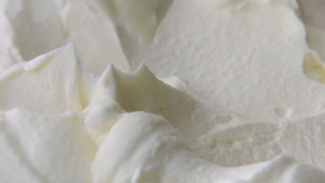 Video Reference N2: White, Cream, Whipped cream, Buttercream, Dairy, Cream cheese, Crème fraîche, Food, Petal, Sour cream