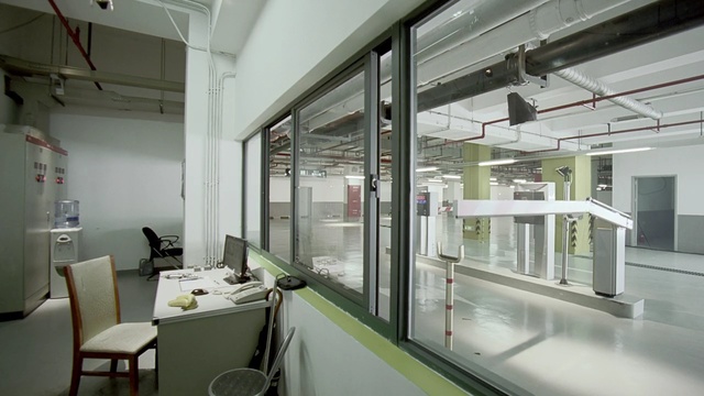 Video Reference N8: interior design, glass, window