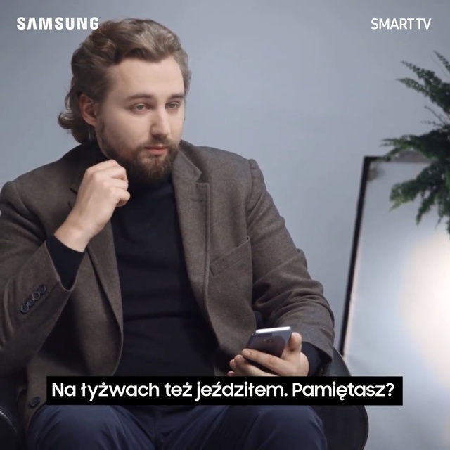 Video Reference N6: Suit, Gentleman, Album cover, Sitting, Photo caption, Photography, Formal wear, White-collar worker, Actor, Facial hair, Person