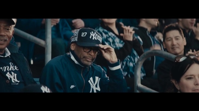 Video Reference N4: Music, Cool, Rapping, Photography, Crowd, Font, Competition event, Sports gear, Hip hop music, Rapper, Person