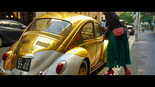Video Reference N1: car, motor vehicle, yellow, vehicle, automotive design, volkswagen beetle, classic, photography, vintage car, subcompact car