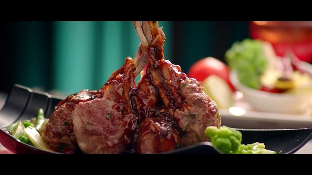 Video Reference N1: dish, food, meat, grilled food, roasting, animal source foods, cuisine, kebab, lamb and mutton, shashlik