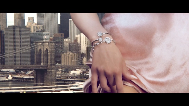 Video Reference N1: hand, jewellery, ring, finger, girl, nail, neck, Person