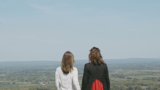 Video Reference N0: Photograph, Sky, Travel, Snapshot, Standing, Friendship, Ecoregion, Hill, Tourism, Cloud