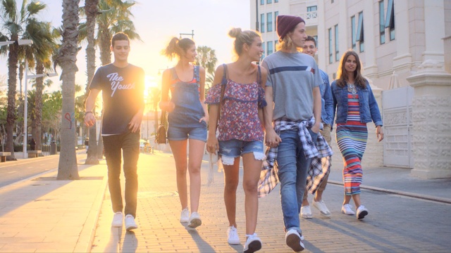 Video Reference N1: clothing, public space, jeans, snapshot, walking, fun, vacation, girl, fashion, road, Person