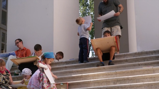 Video Reference N6: Community, Child, Temple, Event, Leisure, Toddler