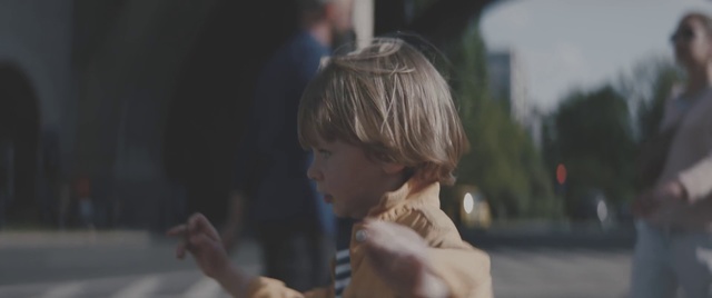 Video Reference N0: Hair, Child, Hairstyle, Blond, Toddler, Human, Hand, Adaptation, Ear, Photography