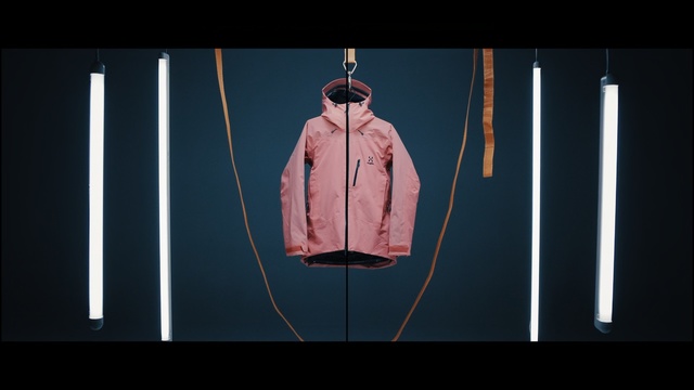 Video Reference N6: Clothing, Outerwear, Jacket, Hood, Hoodie, Sleeve, Zipper, Top