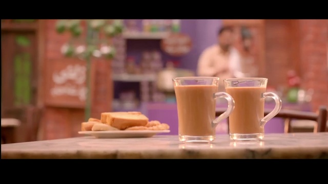 Video Reference N2: Drink, Food, Cup, Milkshake, Masala chai, Cup, Table, Drinkware, Lassi, Hong kong-style milk tea