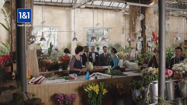 Video Reference N1: flower, plant, floristry, flower arranging, market, floral design, marketplace, city