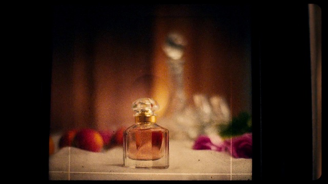 Video Reference N2: Still life photography, Perfume, Still life, Photography, Cosmetics, Tints and shades