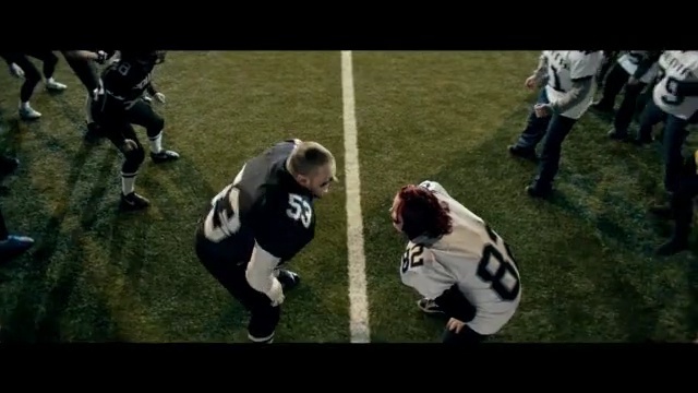 Video Reference N6: player, football player, games, grass, team sport, competition event, football, gridiron football, american football, product