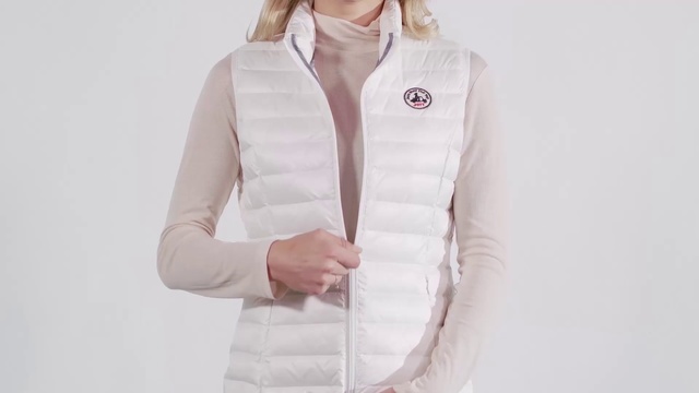 Video Reference N4: White, Clothing, Outerwear, Sleeve, Pink, Collar, Neck, Jacket, Uniform, Coat