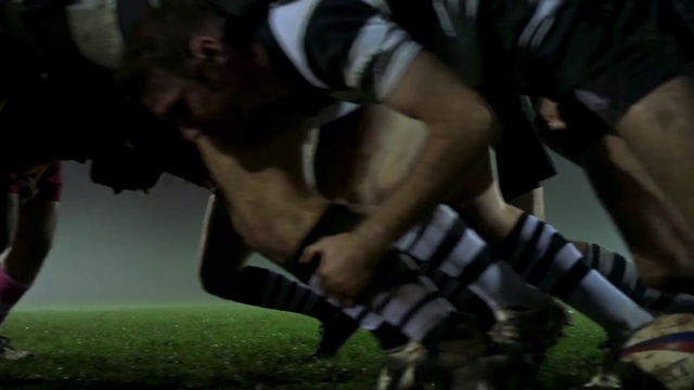 Video Reference N16: Sports gear, Helmet, Leg, Grass, Personal protective equipment, Rugby, Muscle, Screenshot, Games