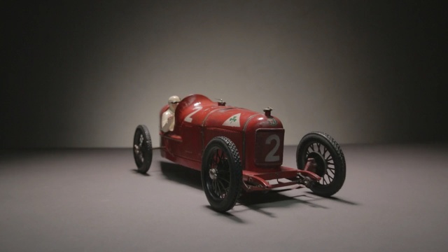 Video Reference N3: Land vehicle, Vehicle, Car, Race car, Formula libre, Vintage car, Classic car, Sports car, Maserati 26m, Antique car