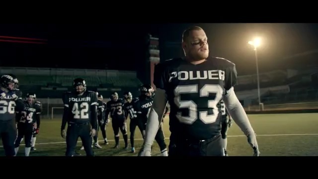 Video Reference N5: gridiron football, player, american football, football player, fan, team, sport venue, competition event, protective equipment in gridiron football, team sport, Person
