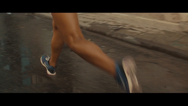 Video Reference N1: leg, water, foot, human leg, girl, arm, human body, muscle, hand, shoe