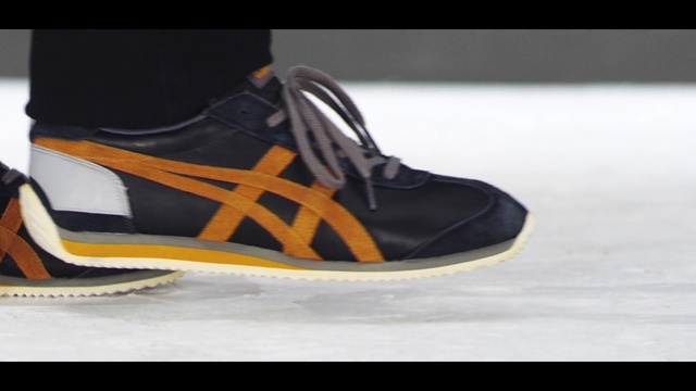 Video Reference N1: Footwear, Shoe, White, Black, Yellow, Sneakers, Orange, Athletic shoe, Outdoor shoe, Walking shoe