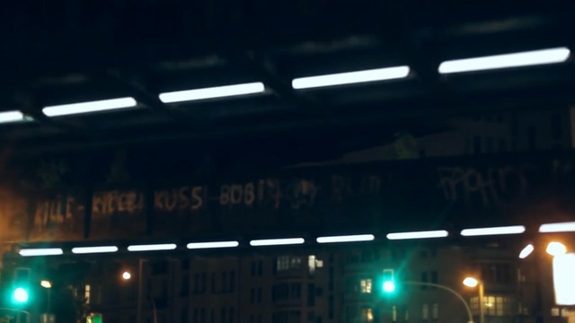Video Reference N1: Metropolitan area, Night, Electronic signage, Infrastructure, Signage, Metropolis, Architecture, Road, City