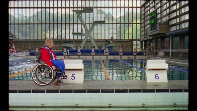Video Reference N5: Vehicle, Disabled sports, Wheelchair sports, Glass