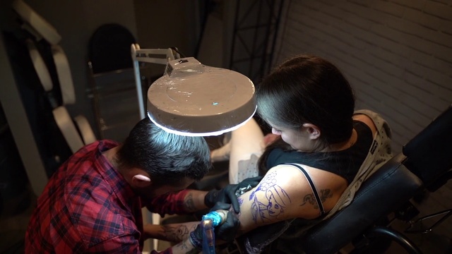 Video Reference N4: Tattoo