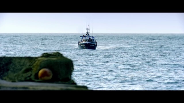 Video Reference N4: Vehicle, Boat, Sea, Ocean, Fishing vessel, Watercraft, Water, Tugboat, Horizon, Fishing trawler