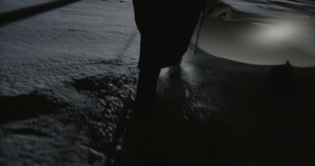 Video Reference N3: Black, White, Water, Black-and-white, Monochrome photography, Darkness, Leg, Monochrome, Floor, Atmosphere
