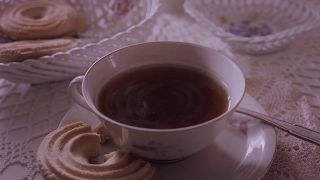Video Reference N0: Food, Cup, Cuisine, Dandelion coffee, Coffee cup, Kopi tubruk, Cup, Ingredient, Dish, Earl grey tea