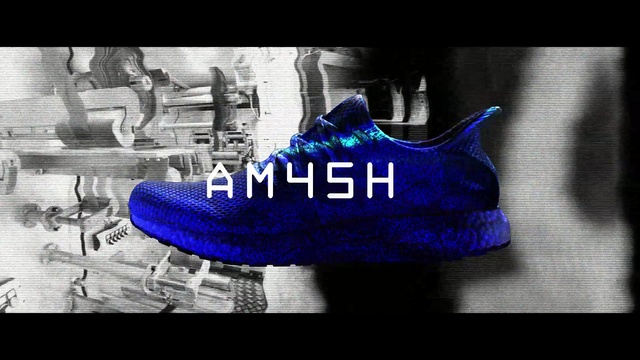 Video Reference N0: footwear, blue, shoe, cobalt blue, electric blue, sneakers, azure, purple, product, photography, Person