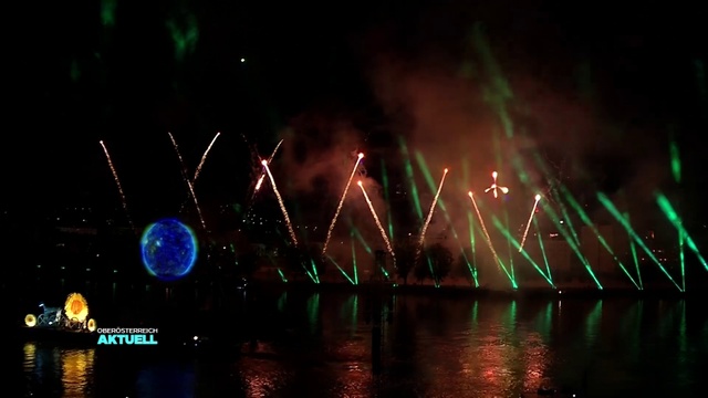 Video Reference N12: Fireworks, Night, Midnight, Light, Darkness, Fête, Event, New year, Holiday, New years eve