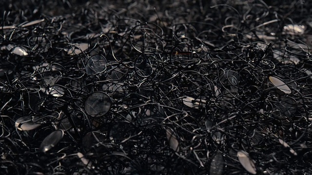Video Reference N1: Black, Soil, Grass, Metal, Plant, Rock, Scrap