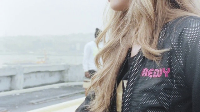 Video Reference N0: Hair, Street fashion, Clothing, Pink, Blond, Lip, Beauty, Hairstyle, Jacket, Cool