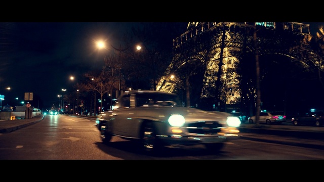 Video Reference N1: Vehicle, Car, Night, Classic car, Sky, Classic, Sedan, Vintage car, Darkness, Mid-size car