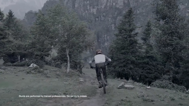 Video Reference N0: Cycling, Cycle sport, Bicycle, Mountain biking, Vehicle, Trail, Geological phenomenon, Mountain bike, Downhill mountain biking, Outdoor recreation, Person