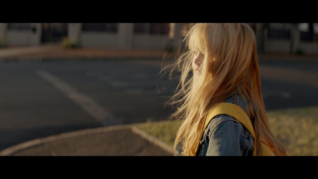 Video Reference N3: hair, photograph, yellow, human hair color, girl, beauty, photography, light, sunlight, blond