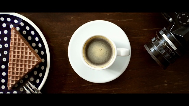 Video Reference N0: Circle, Cup, Coffee cup, Tableware, Cup, Drinkware, Serveware, Still life photography