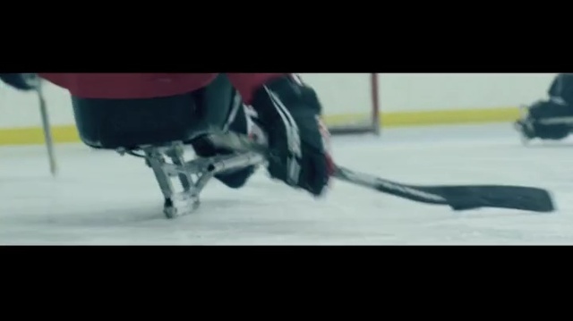 Video Reference N0: Ice hockey, Hockey, Footwear, Roller hockey, Stick and Ball Games, Ice skating, Roller in-line hockey, Skating, Sledge hockey, Person