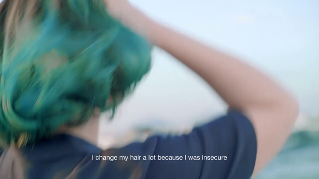 Video Reference N1: Hair, Blue, Aqua, Hair coloring, Hairstyle, Turquoise, Skin, Shoulder, Nose, Long hair