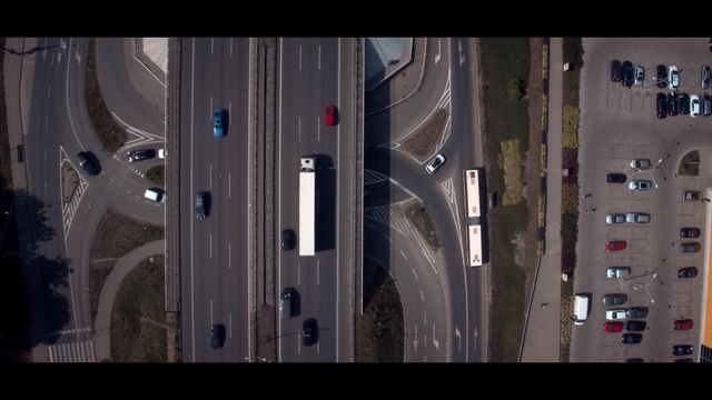 Video Reference N3: Transport, Architecture, Photography, Aerial photography, Metal, Road, Automotive wheel system, Intersection, Automotive tire, Glass